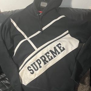 Supreme Hoodie